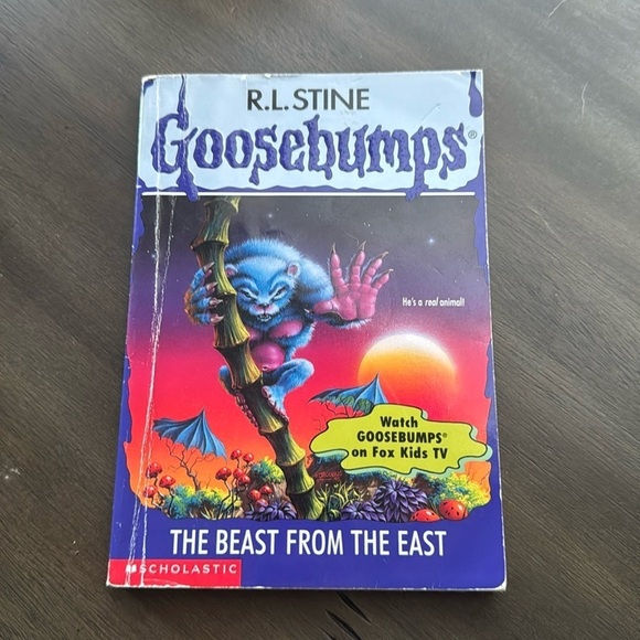 RL Stine Goosebumps The Beast From the East softcover - Picture 1 of 2